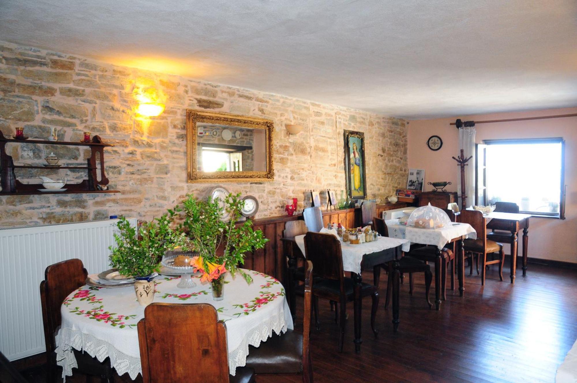 Archontiko Parisis Hotel Lafkos Luaran gambar