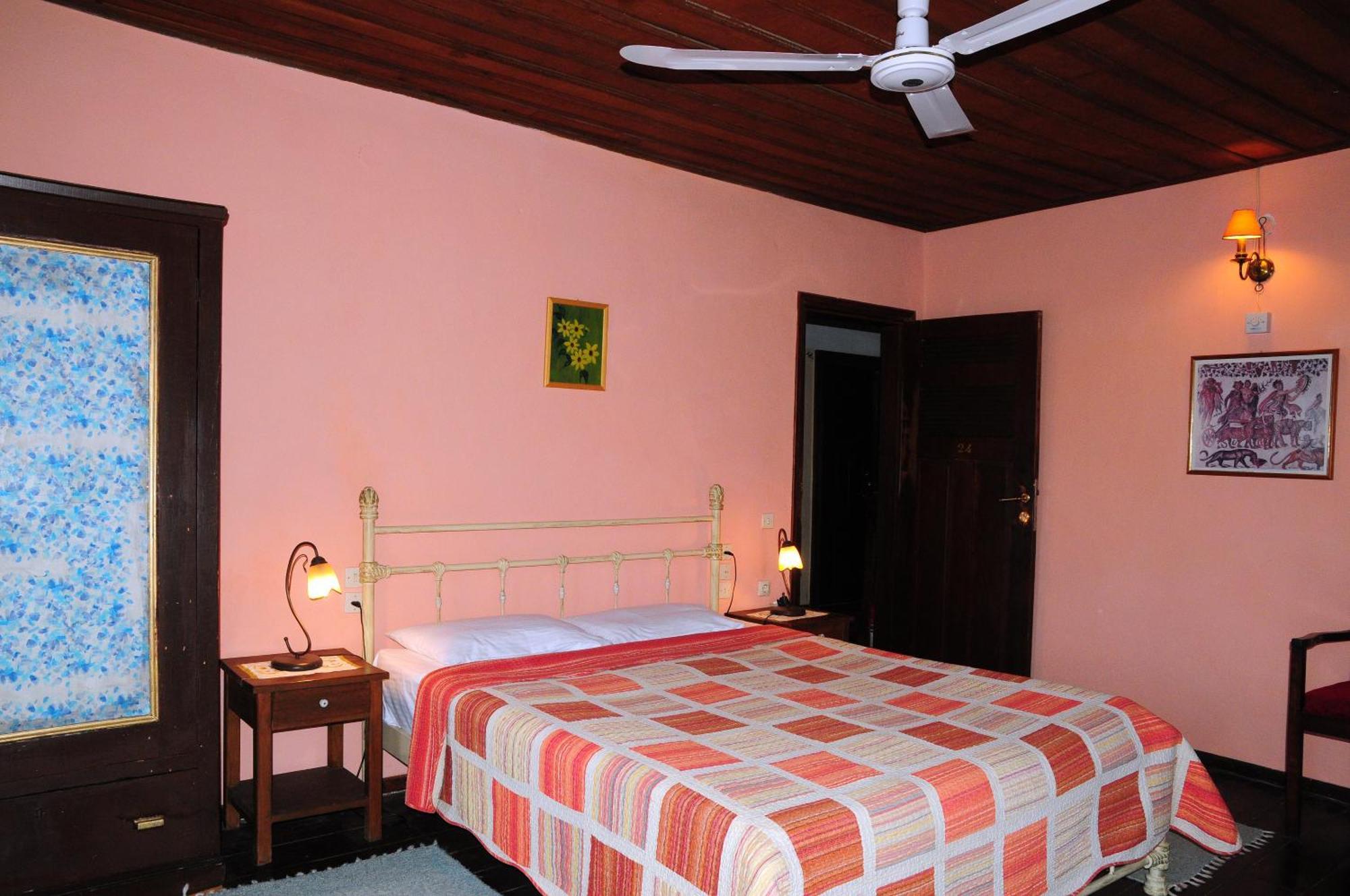Archontiko Parisis Hotel Lafkos Luaran gambar