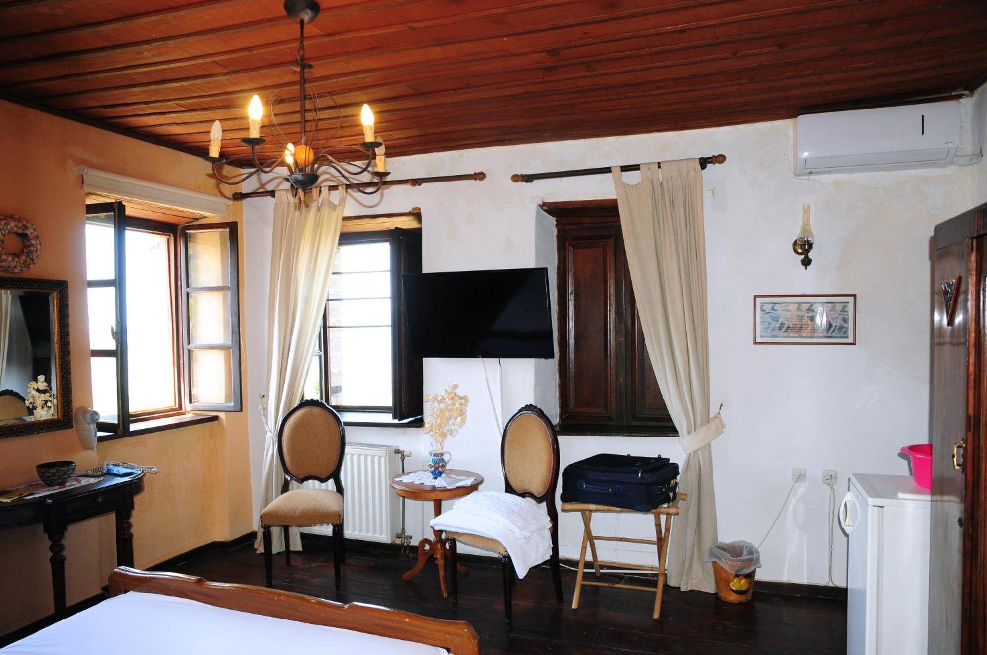 Archontiko Parisis Hotel Lafkos Luaran gambar