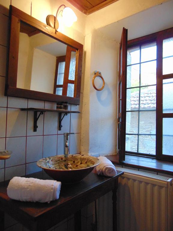 Archontiko Parisis Hotel Lafkos Luaran gambar