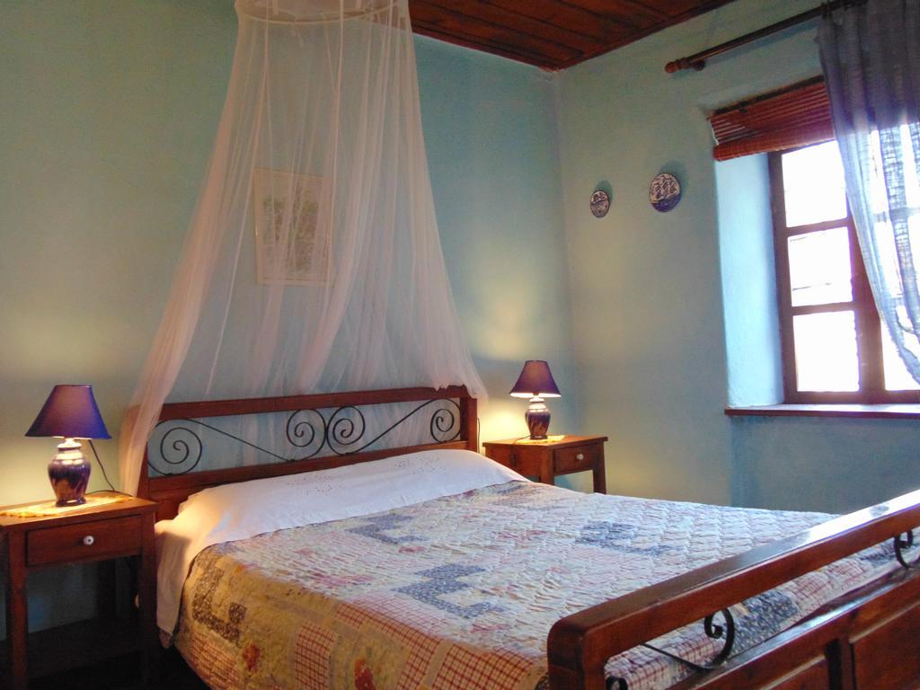 Archontiko Parisis Hotel Lafkos Luaran gambar