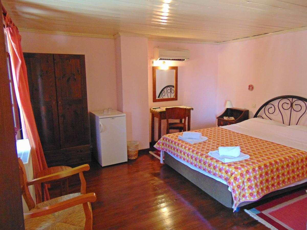 Archontiko Parisis Hotel Lafkos Luaran gambar