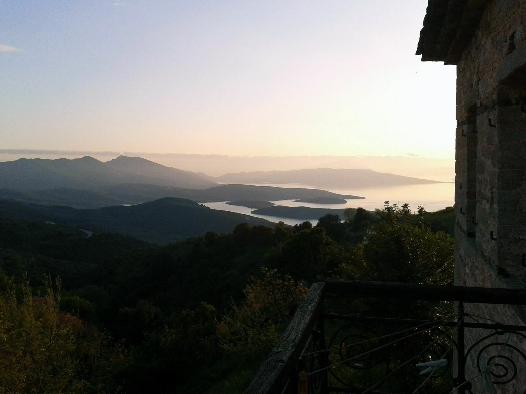 Archontiko Parisis Hotel Lafkos Luaran gambar